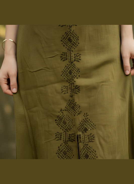 ASH SANDY COLOR HALTER NECK DRESS WITH FRONT CENTRAL SPLIT